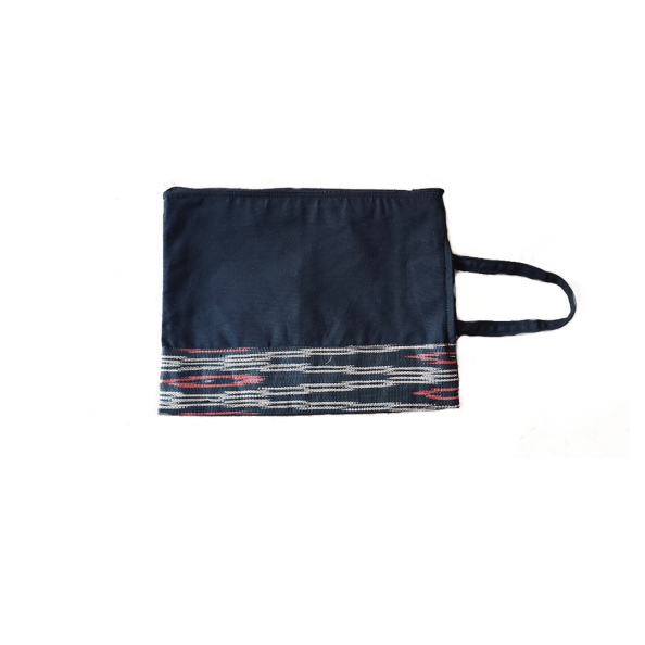 Pouch w invi strap